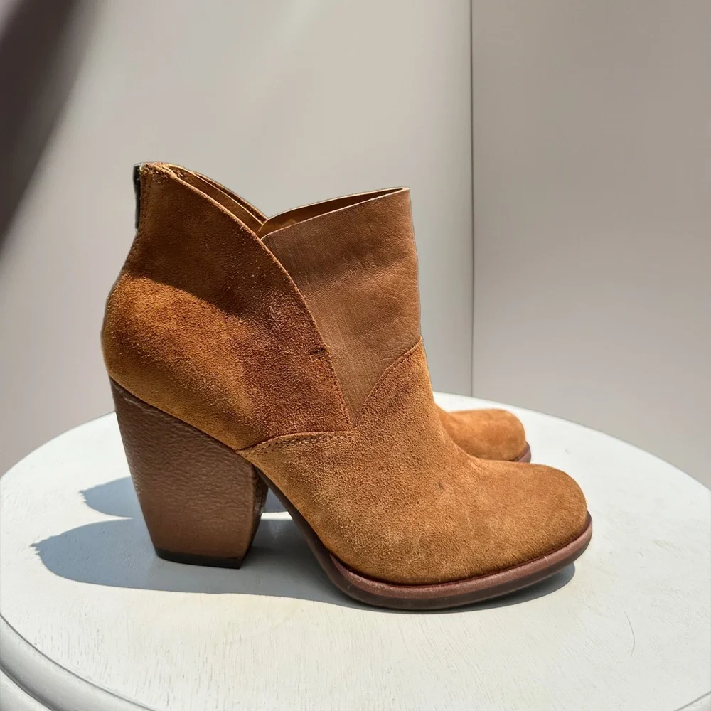 Kork-Ease Castaneda suede and leather combination zipper back ankle boots - Picture 2 of 10